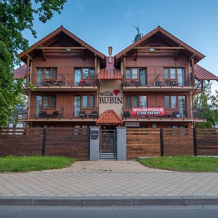 Willa Rubin -Noclegi, Pokoje Krynica Morska, Apartamenty ครีนิซามอร์สกา ภายนอก รูปภาพ