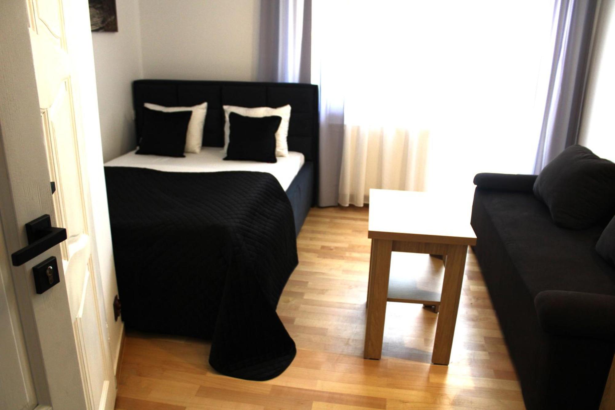 Willa Rubin -Noclegi, Pokoje Krynica Morska, Apartamenty ครีนิซามอร์สกา ภายนอก รูปภาพ